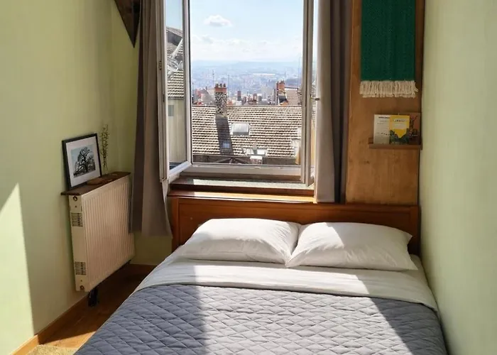 Appartamento Charming Croix Rousse With A View Lione